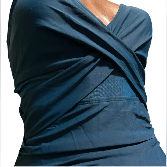 Mesh Insert Ruched Swimsuit - Picture 10 of 11